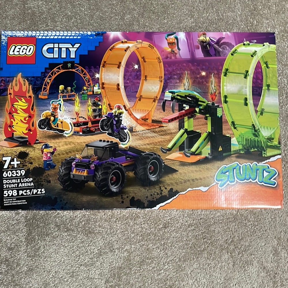 Brand new in box Lego City 60339